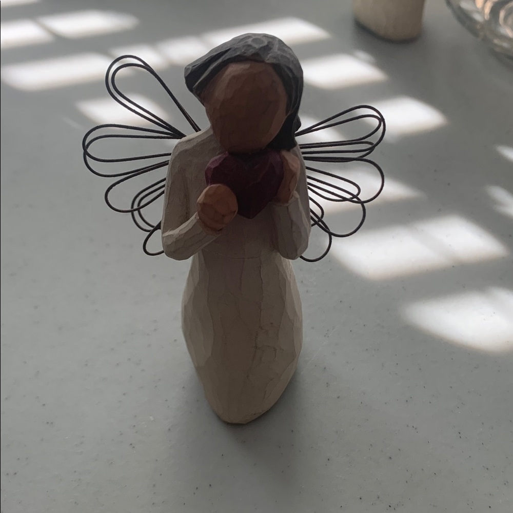Willow Tree Cream Angel of the Heart with Wire Wings
